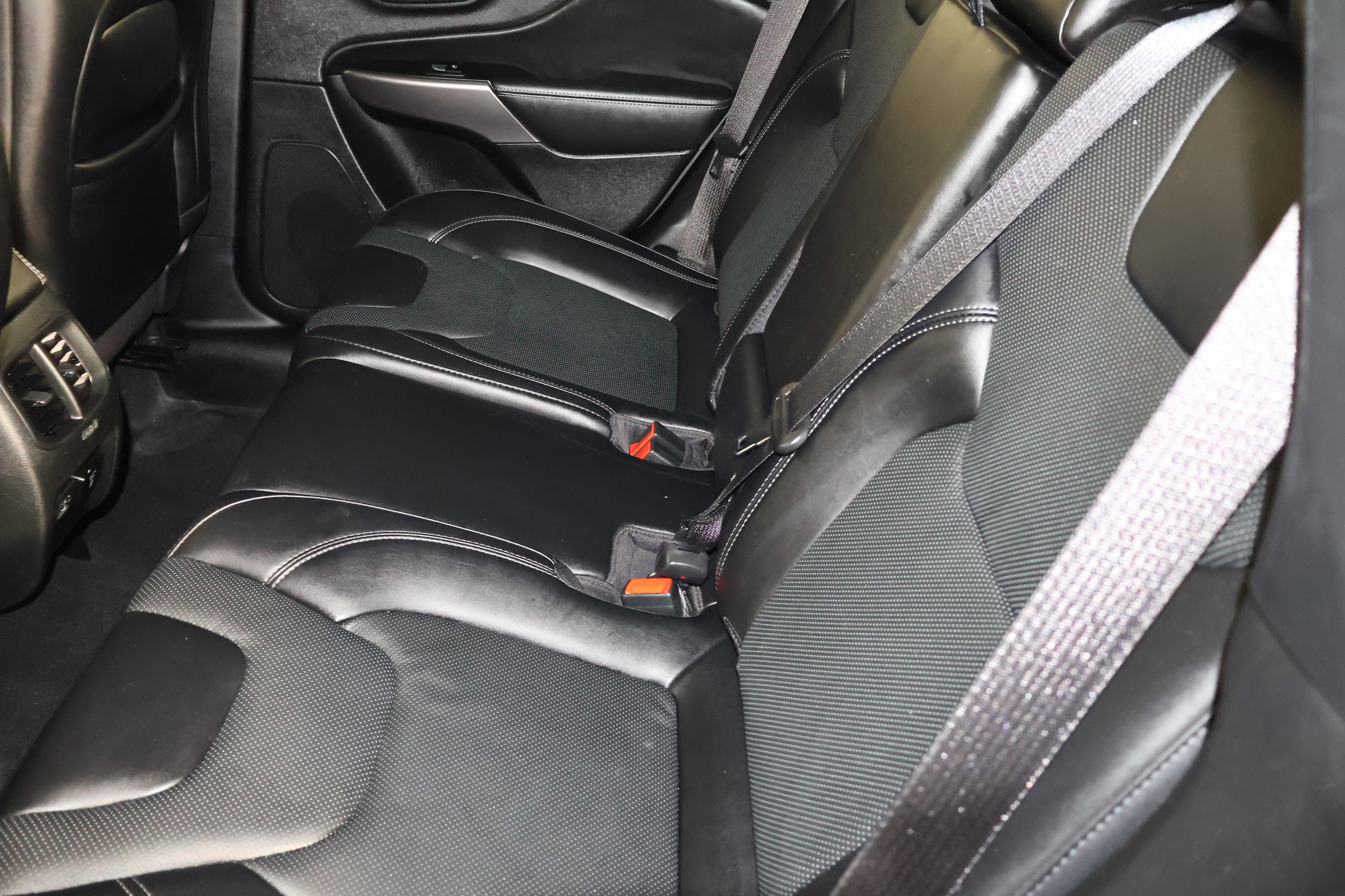 Used 2022 Jeep Cherokee Latitude Lux image 49