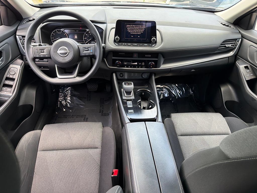 Certified 2024 Nissan Rogue SV FWD image 14