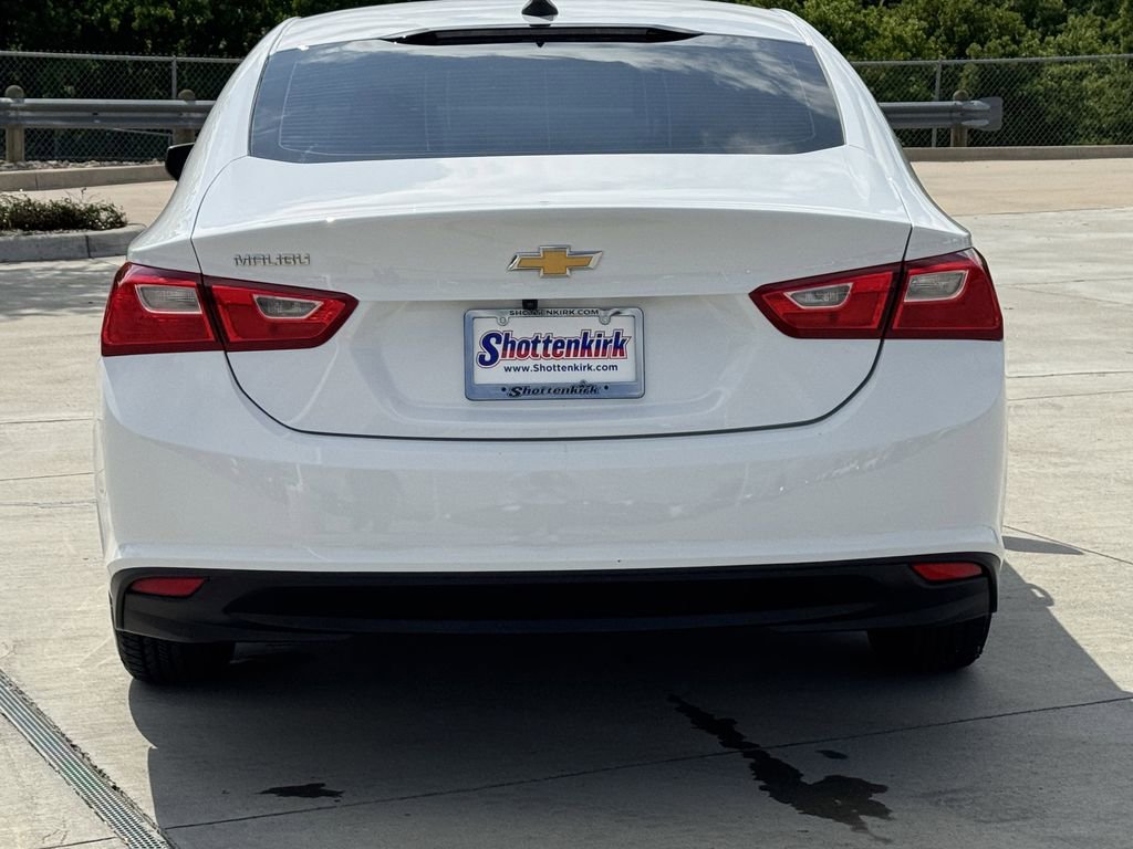 Used 2021 Chevrolet Malibu LS FWD image 5