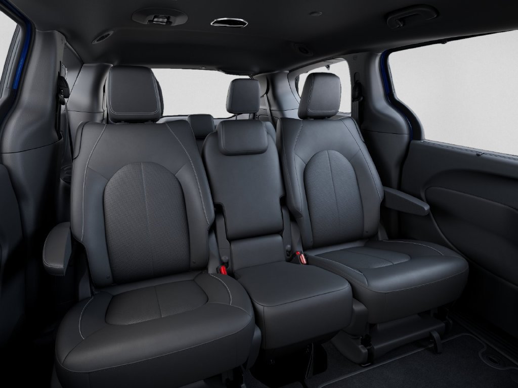 New 2027 Chrysler Pacifica Select w/ Family Tech Group FWD image 17