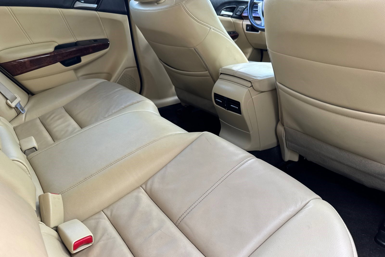 Used 2012 Honda Crosstour EX-L image 28