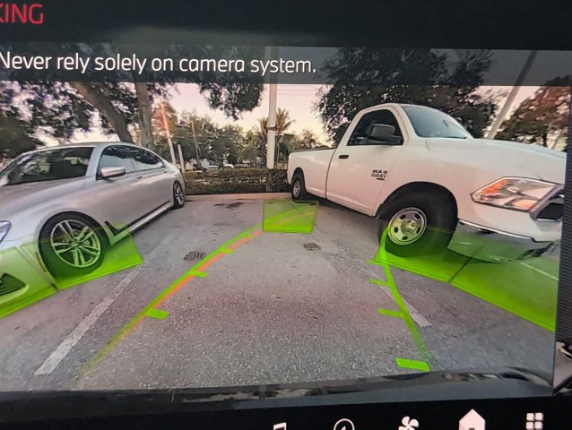 New 2026 BMW 750e xDrive image 12