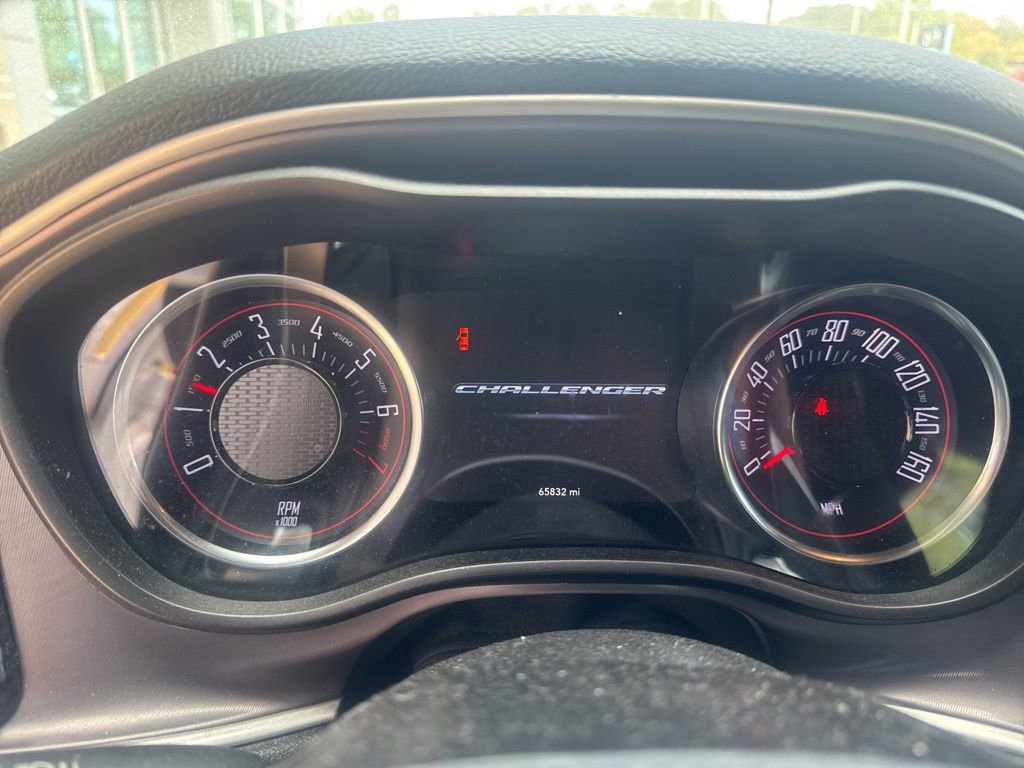 Used 2022 Dodge Challenger GT image 13