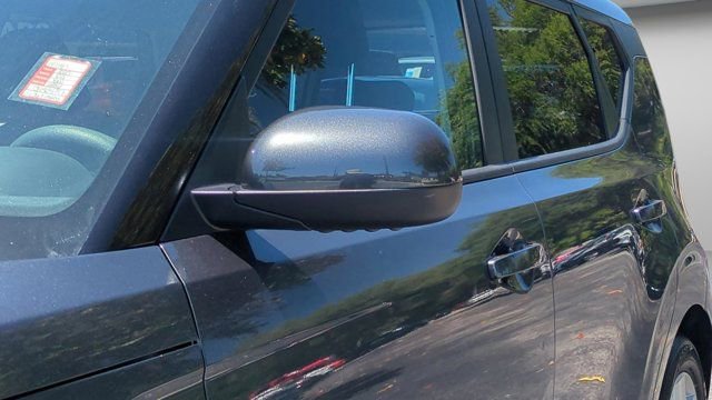 Used 2025 Kia Soul LX FWD image 25