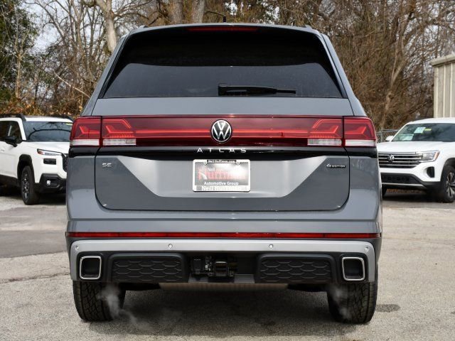New 2026 Volkswagen Atlas Peak Edition image 6