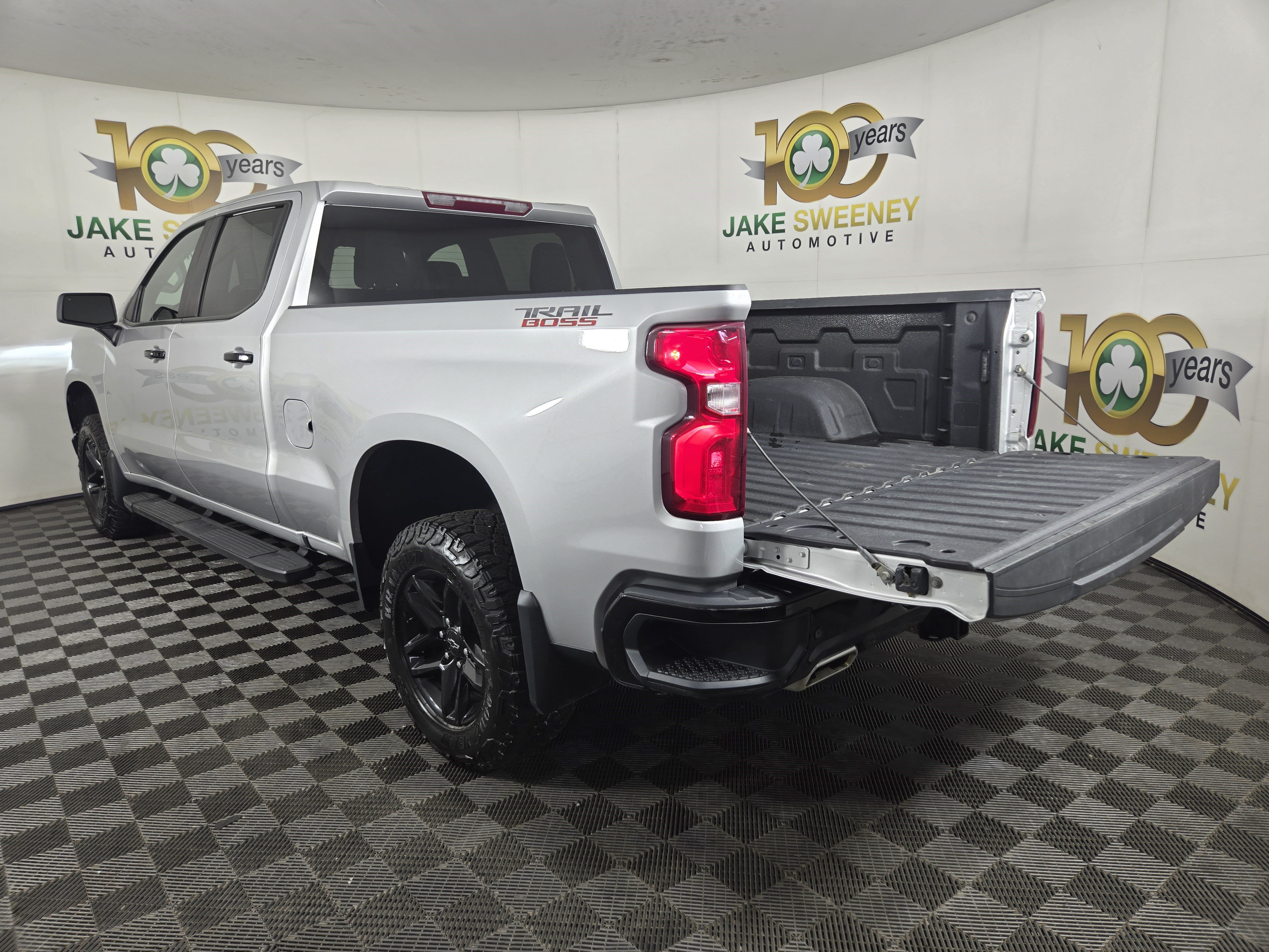Certified 2021 Chevrolet Silverado 1500 LT Trail Boss w/ Safety Package AWD/4WD image 31
