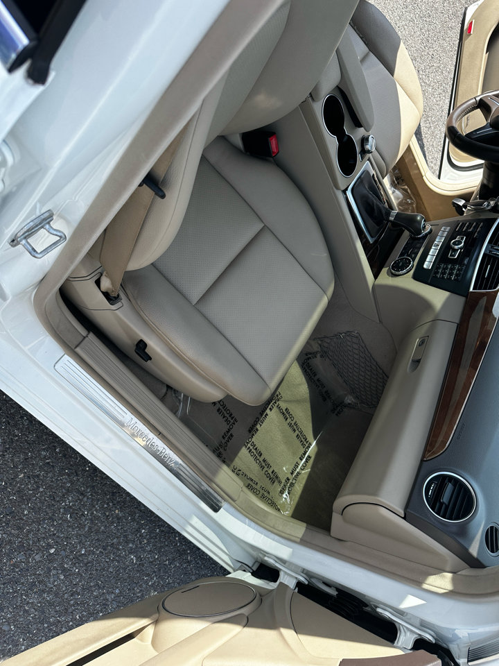 Used 2013 Mercedes-Benz C 300 4MATIC Sedan image 16