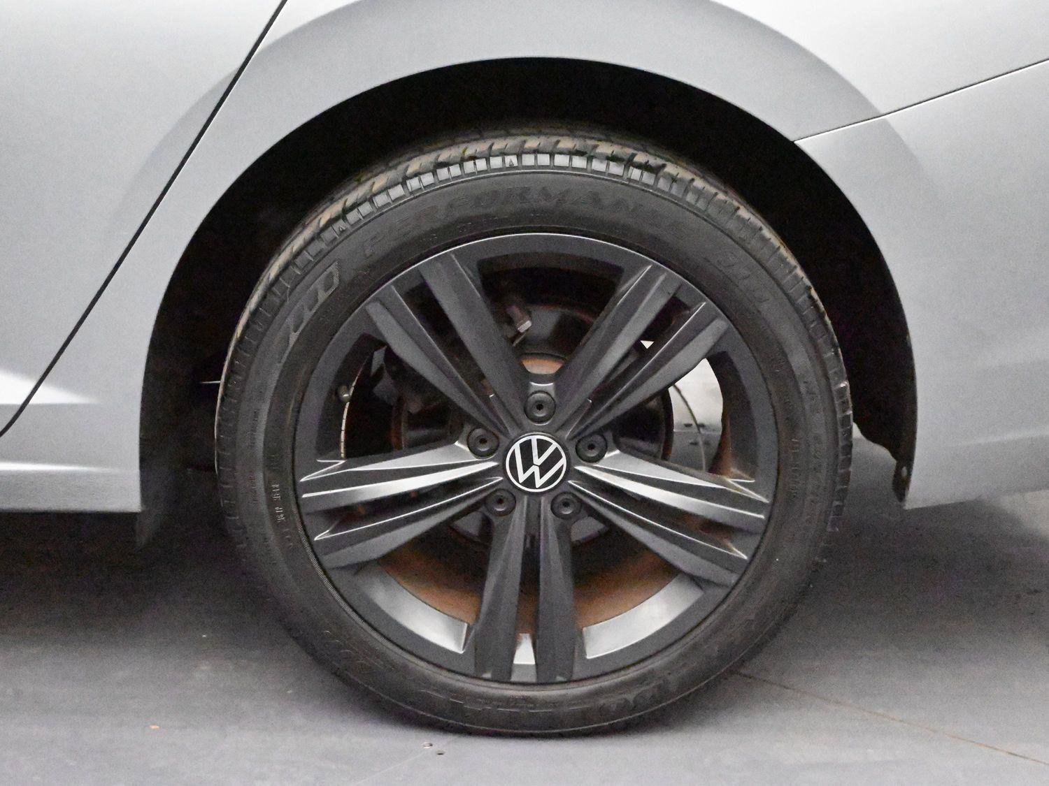 Used 2023 Volkswagen Jetta SE FWD image 10