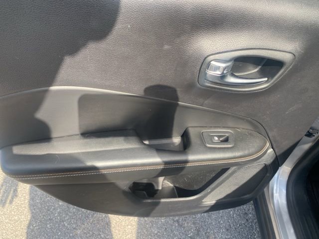 Used 2018 Jeep Compass Sport image 12