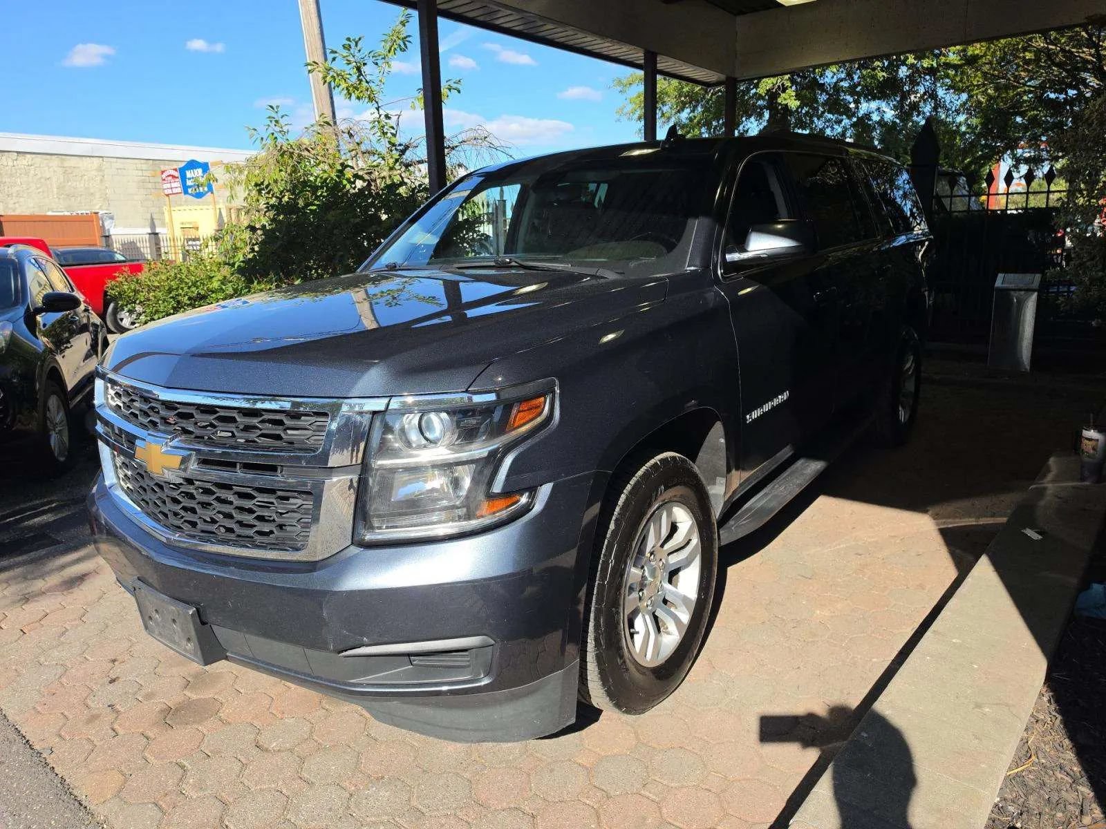 Used 2019 Chevrolet Suburban LS AWD/4WD image 1