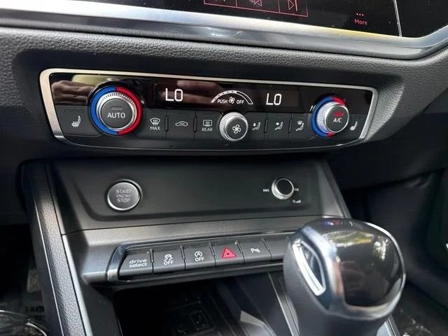 Used 2020 Audi Q3 2.0T Premium Plus w/ Premium Plus Package AWD/4WD image 31