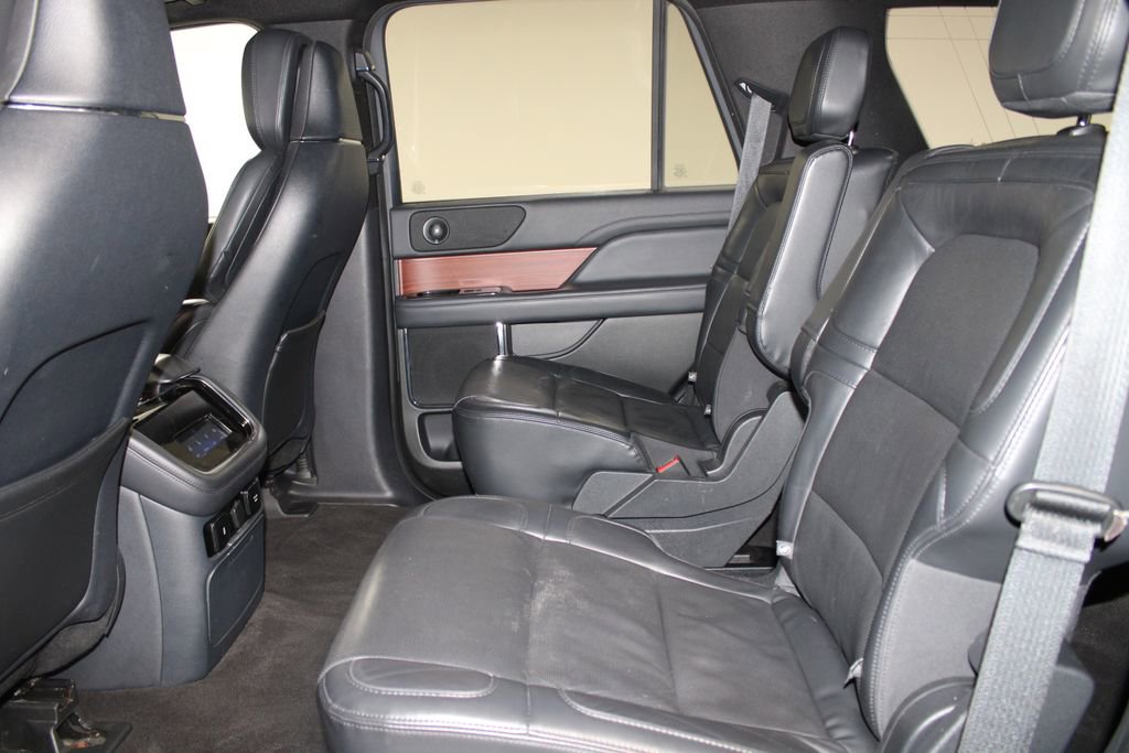 Used 2023 Lincoln Navigator Reserve AWD/4WD image 26