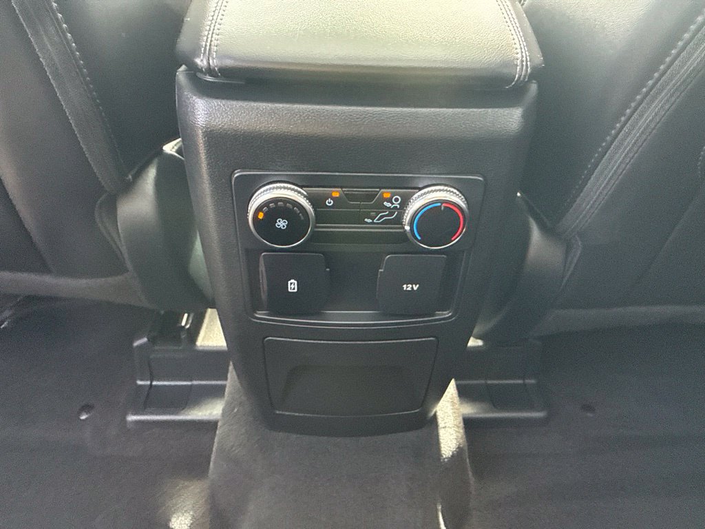 Used 2023 Ford Explorer XLT w/ Equipment Group 202A AWD/4WD image 28