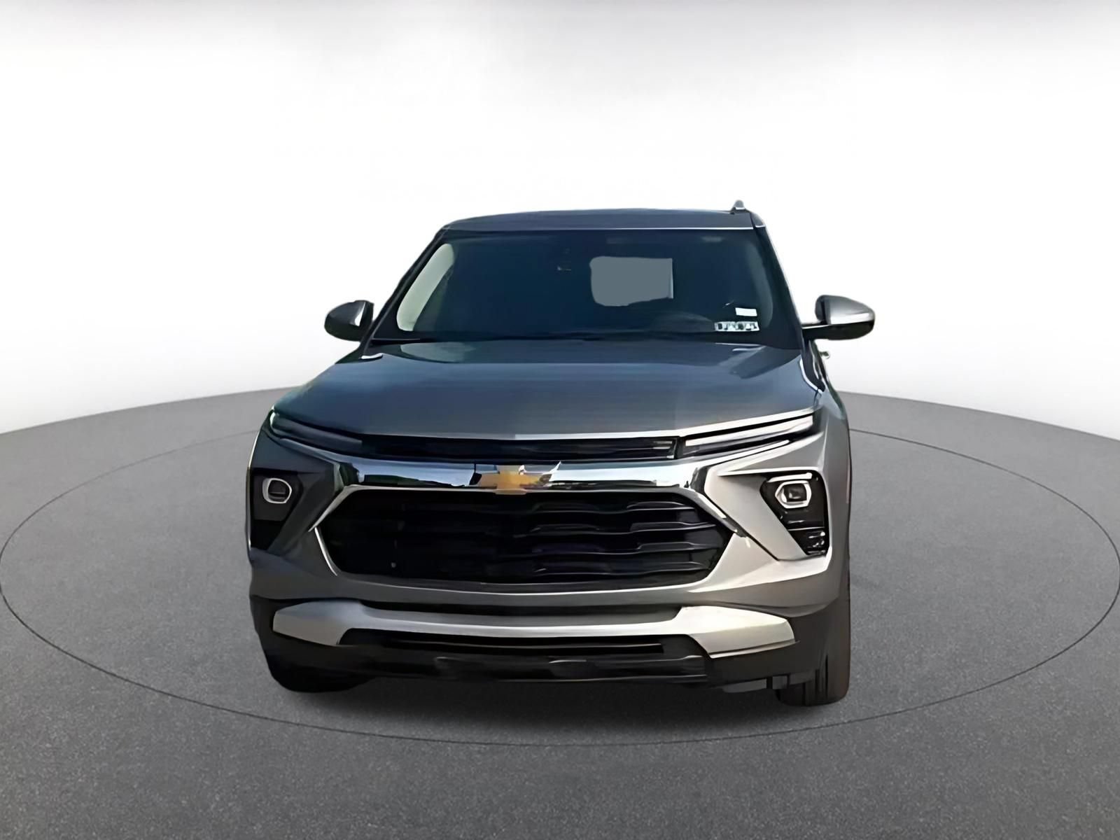 Used 2025 Chevrolet TrailBlazer LT FWD image 4