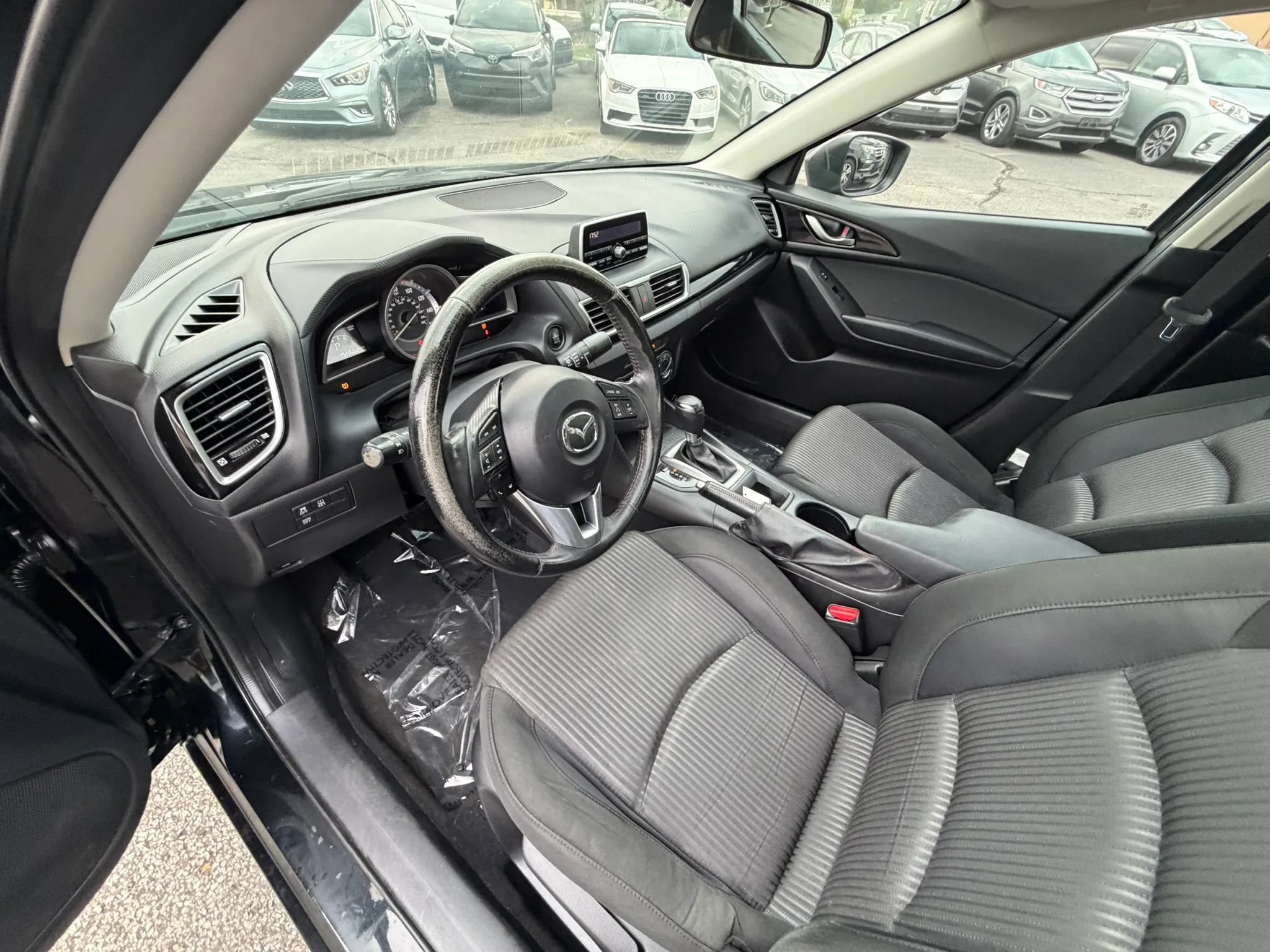 Used 2014 MAZDA MAZDA3 i Touring w/ Moonroof Package 1 FWD image 15