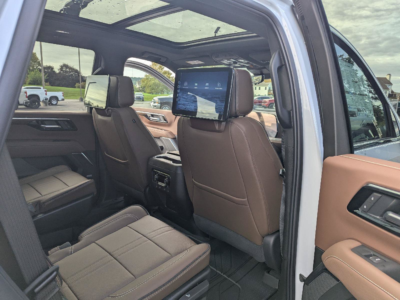 New 2026 Chevrolet Tahoe High Country AWD/4WD image 54
