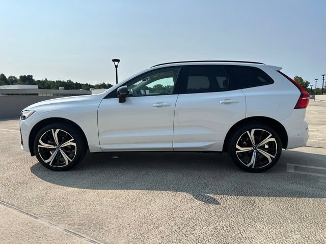 Certified 2025 Volvo XC60 B5 Ultra w/ Protection Package Premier AWD/4WD image 5