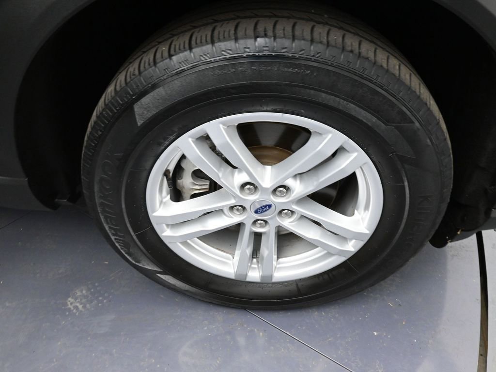 Certified 2022 Ford Explorer XLT w/ Class IV Trailer Tow Package image 40