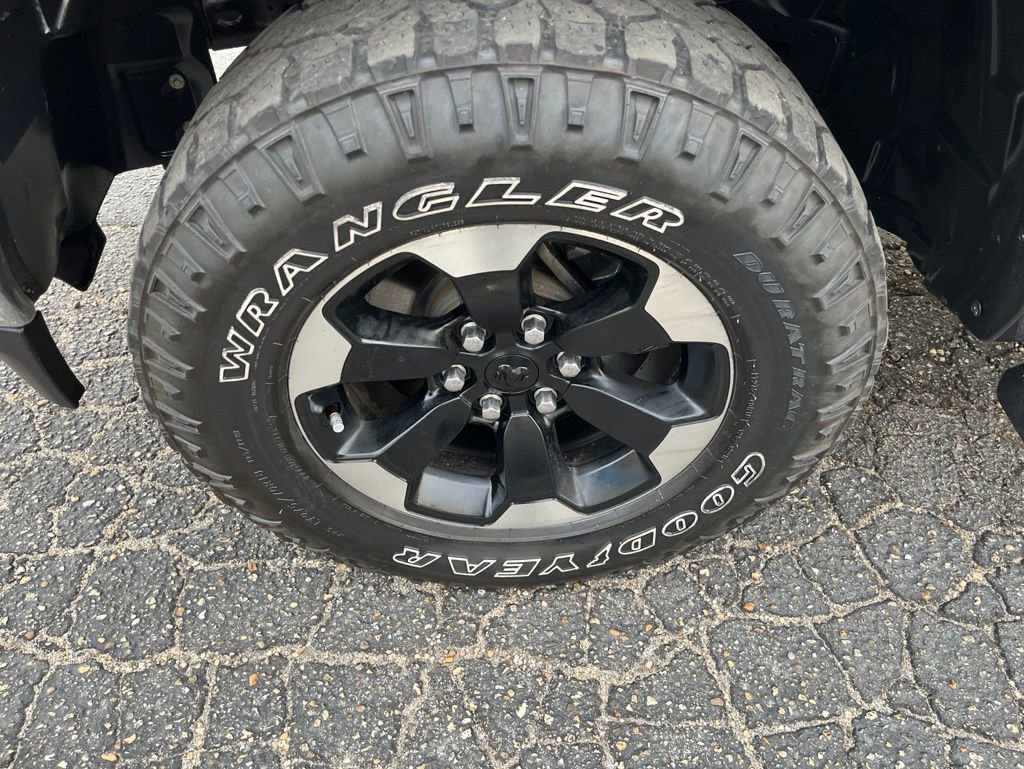 Used 2022 RAM 1500 Laramie AWD/4WD image 18