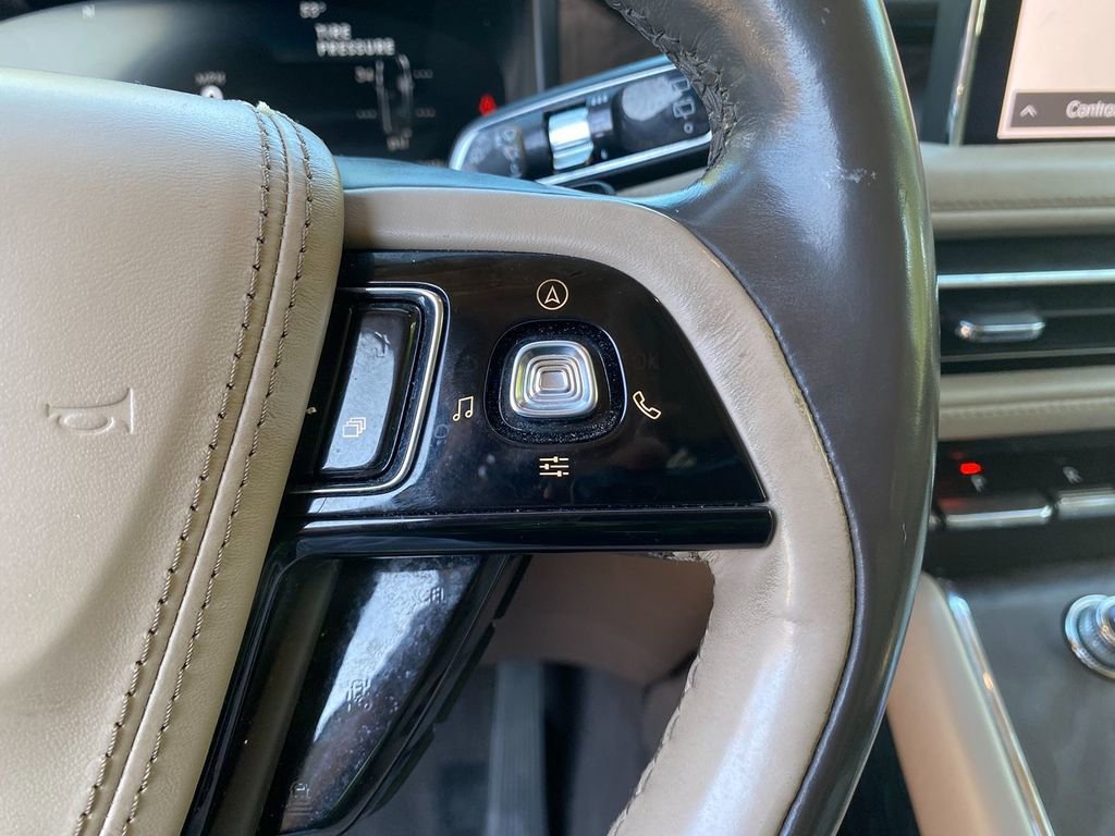 Used 2020 Lincoln Aviator Reserve w/ Equipment Group 201A AWD/4WD image 17