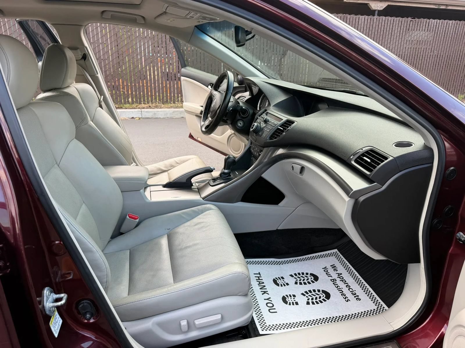Used 2011 Acura TSX Sport Wagon FWD image 16