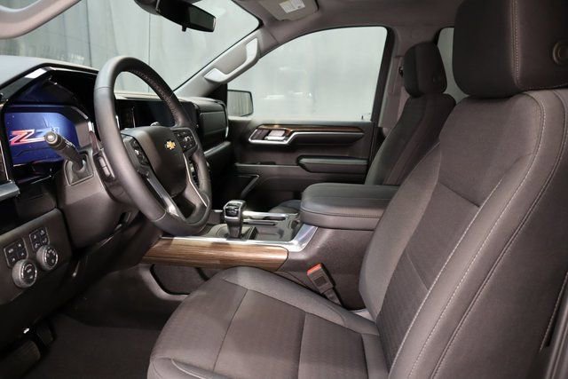 New 2023 Chevrolet Silverado 1500 LT w/ Z71 Off-Road Package image 5