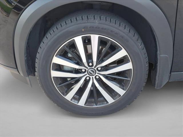 Used 2024 Nissan Pathfinder Platinum FWD image 9
