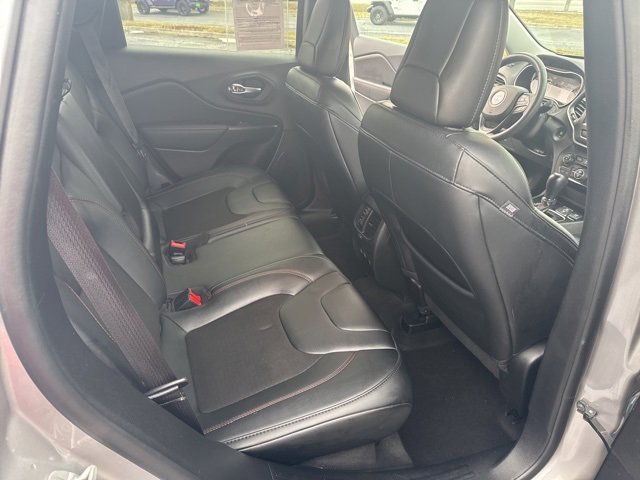 Used 2022 Jeep Cherokee Trailhawk w/ Comfort/Convenience Group image 23