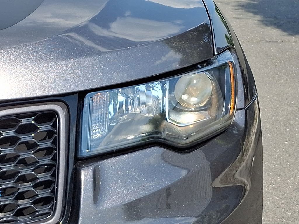 Used 2021 Jeep Grand Cherokee Trailhawk AWD/4WD image 9