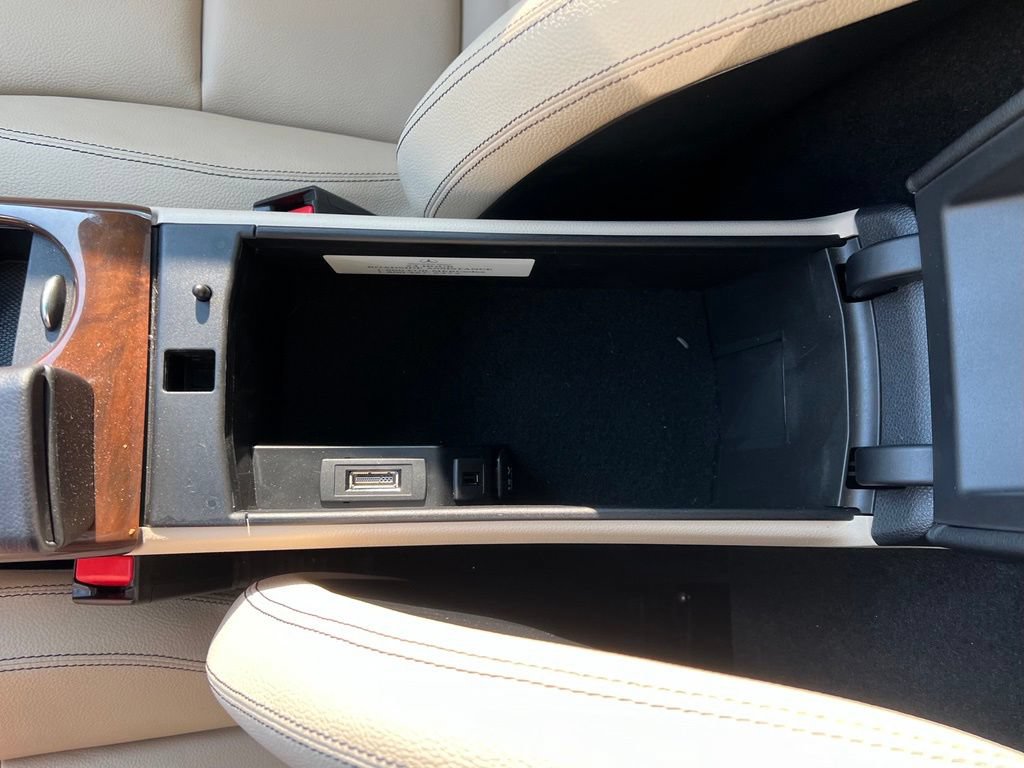 Used 2015 Mercedes-Benz SLK 250 image 20