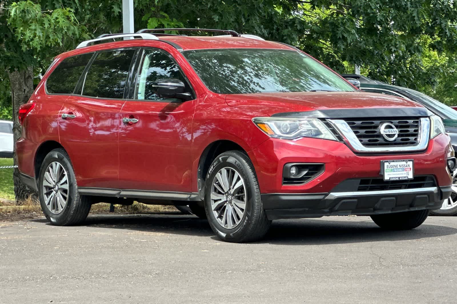 Used 2017 Nissan Pathfinder SL AWD/4WD image 9