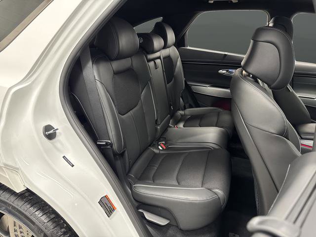 Used 2025 Genesis GV70 2.5T w/ Sport Prestige Package image 32