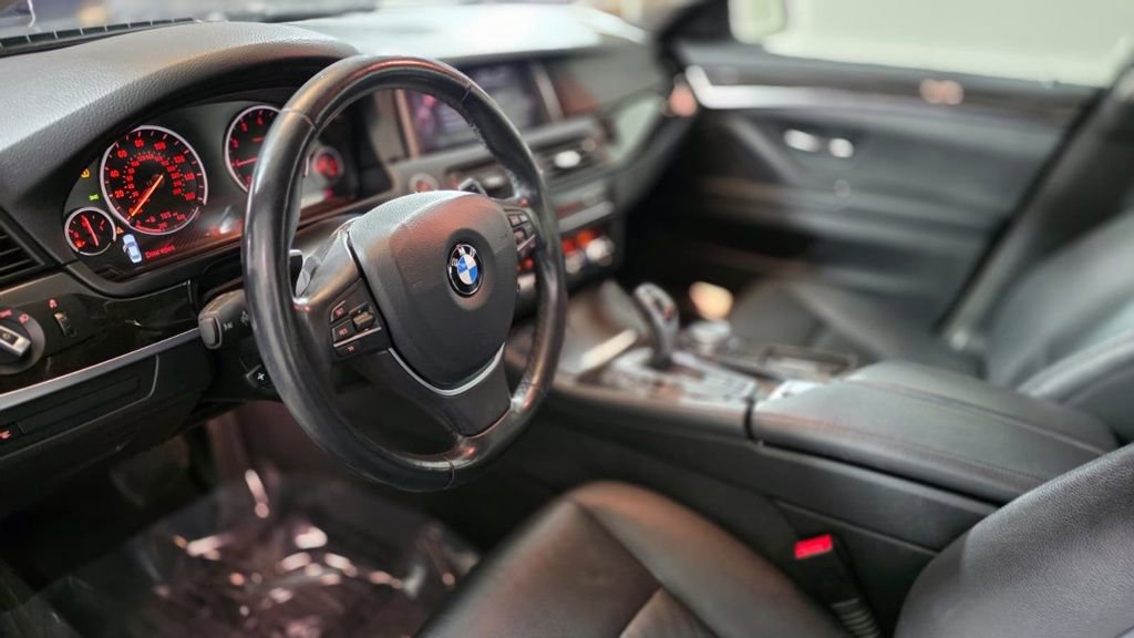 Used 2016 BMW 535i xDrive Sedan image 14