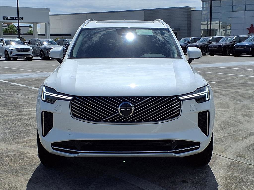 New 2026 Volvo XC90 B5 Core image 2