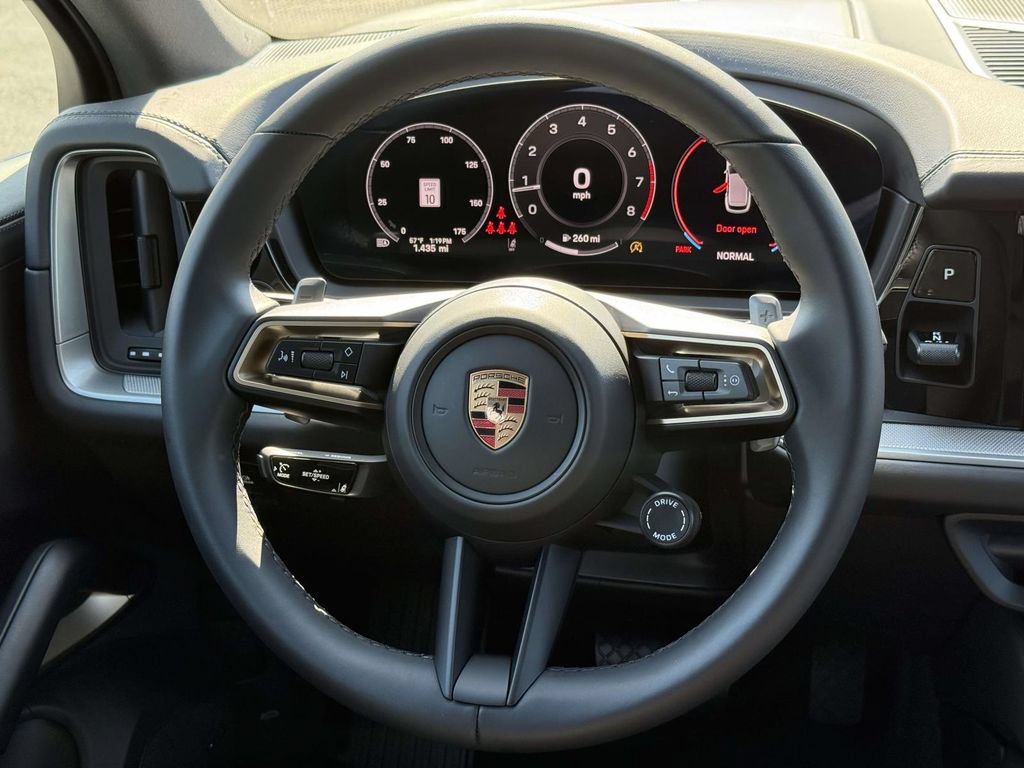 Used 2026 Porsche Cayenne AWD/4WD image 9