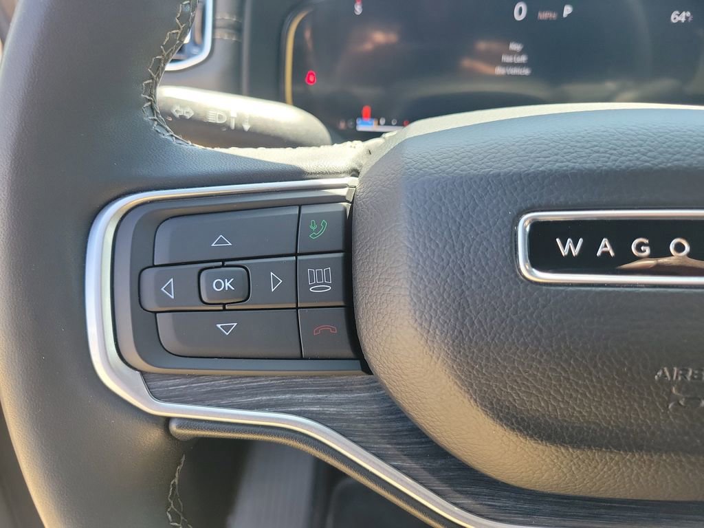Used 2024 Jeep Wagoneer L Series III w/ Flexible Seating Group AWD/4WD image 24