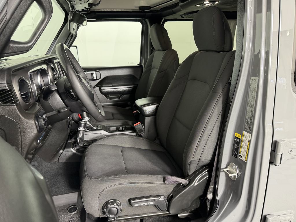 Used 2023 Jeep Wrangler Unlimited AWD/4WD image 14
