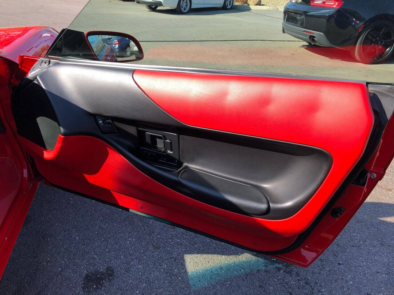 Used 1995 Chevrolet Corvette Convertible RWD image 20