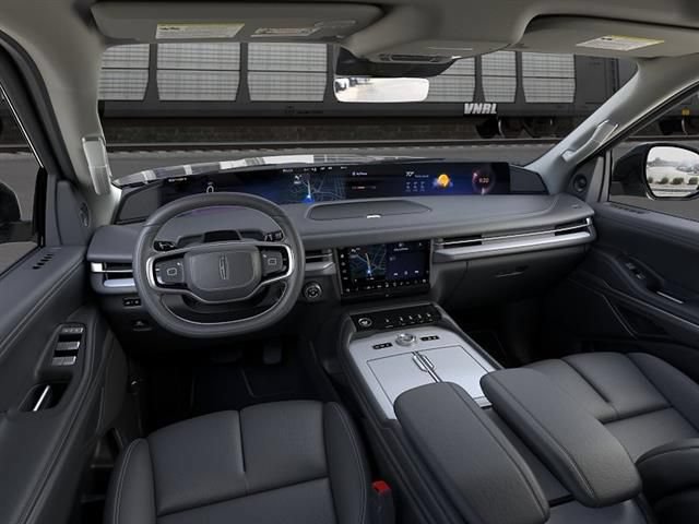 New 2026 Lincoln Navigator Reserve AWD/4WD image 9