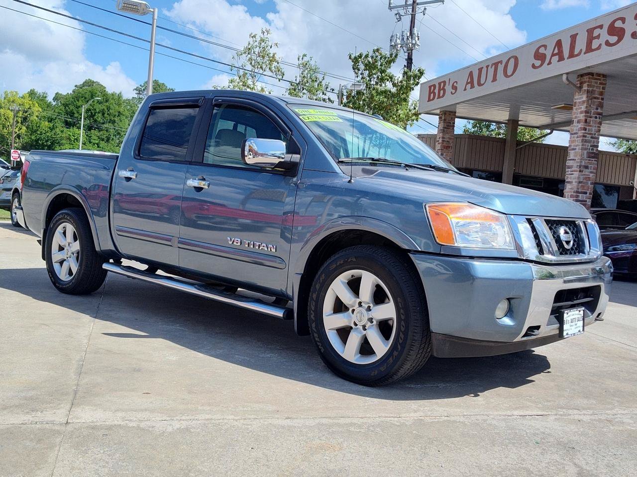 Used 2010 Nissan Titan LE RWD image 10