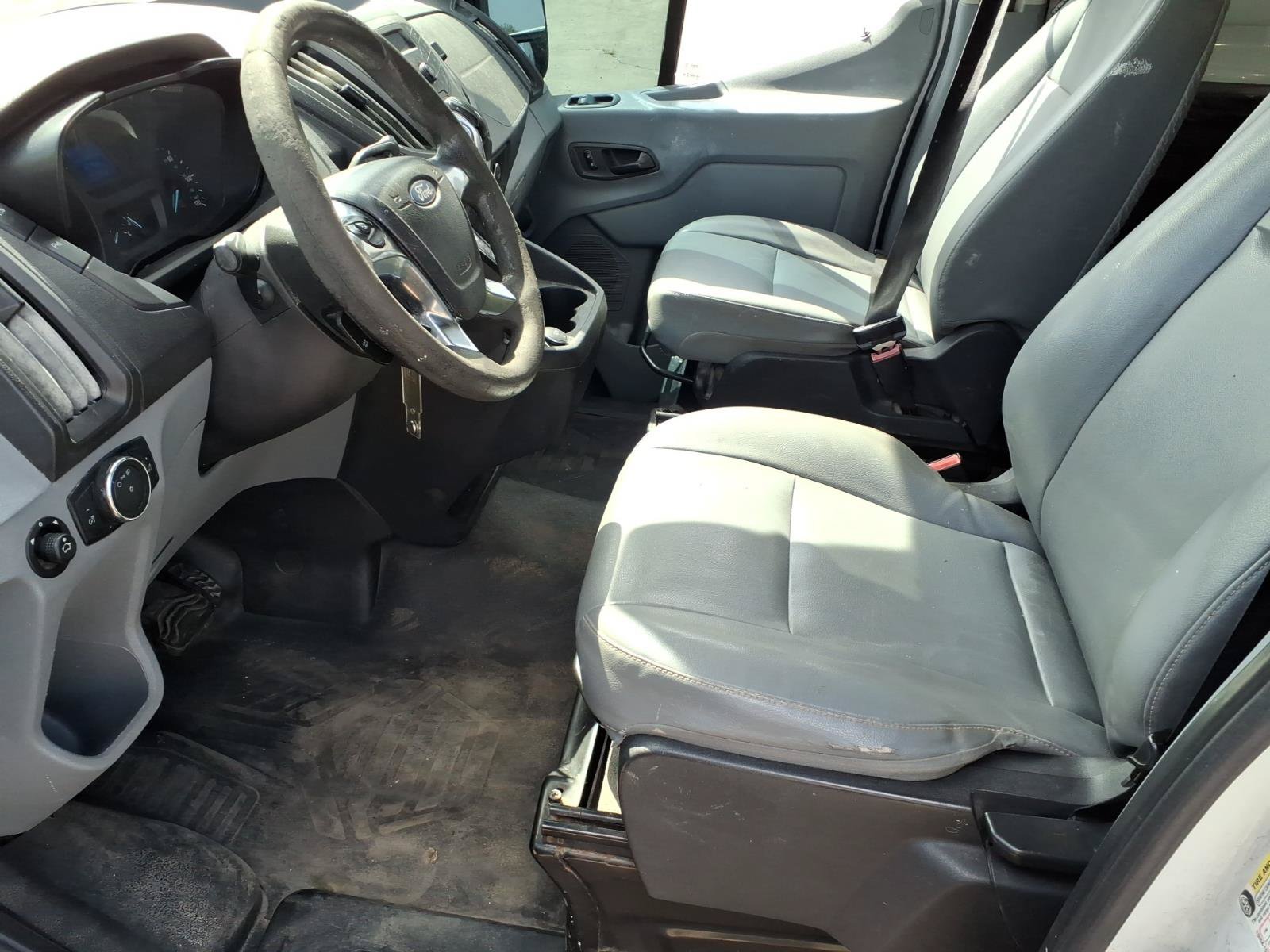Used 2017 Ford Transit 150 130 Low Roof RWD image 12