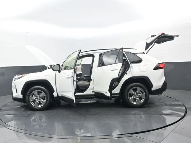 Used 2023 Toyota RAV4 XLE image 34