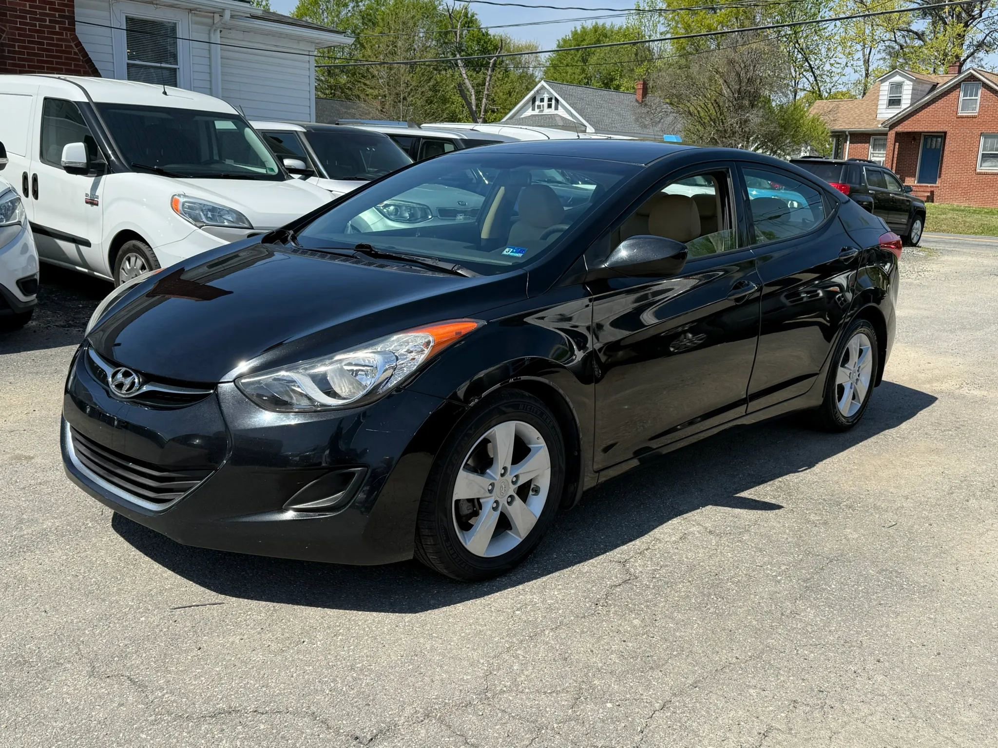 Used 2013 Hyundai Elantra GLS w/ Preferred Pkg FWD image 3