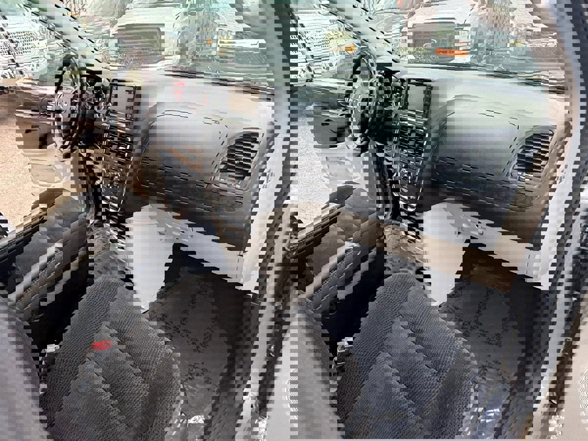 Used 2019 Dodge Grand Caravan SE image 13