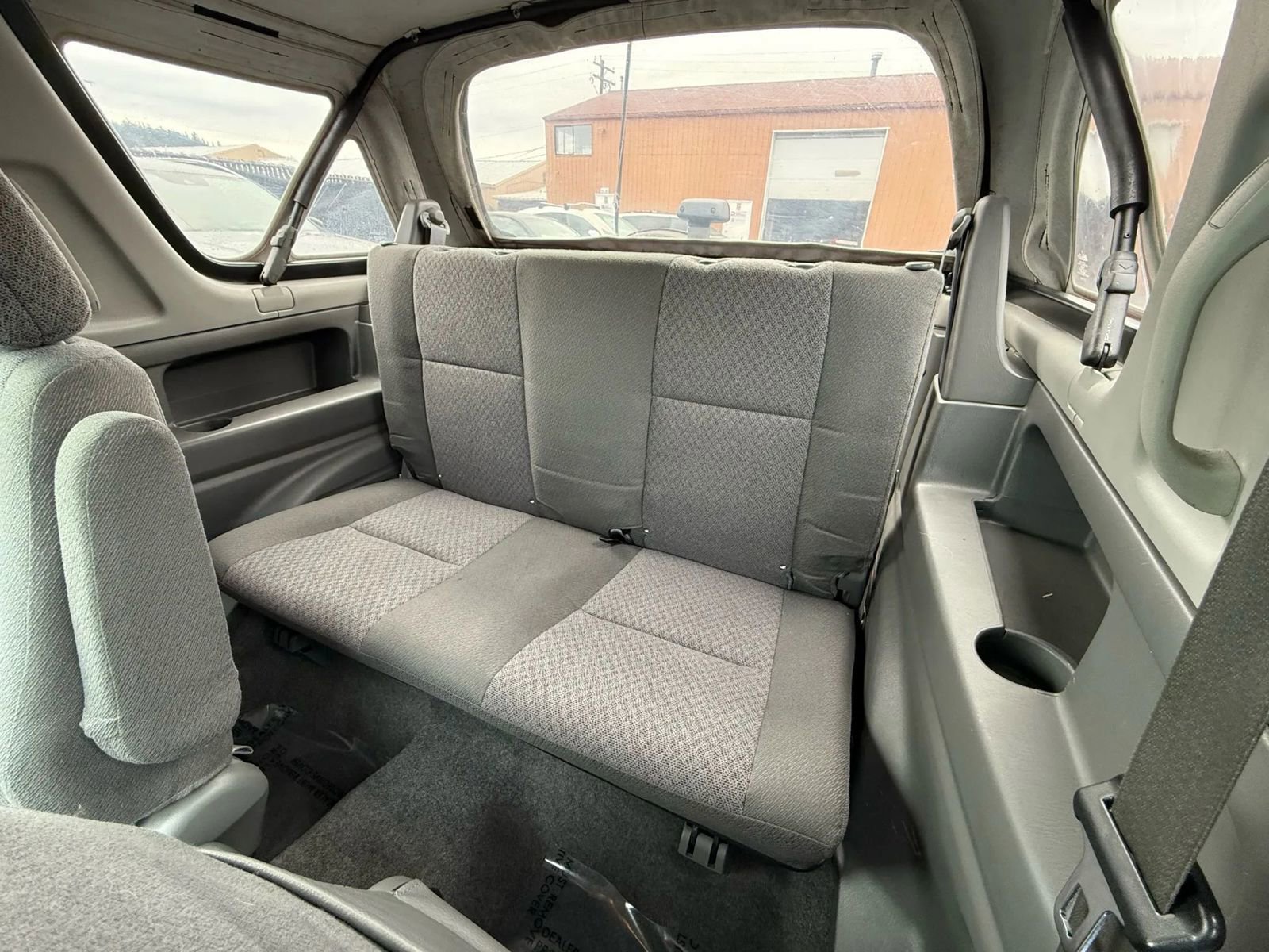 Used 2003 Chevrolet Tracker 4WD Convertible image 11