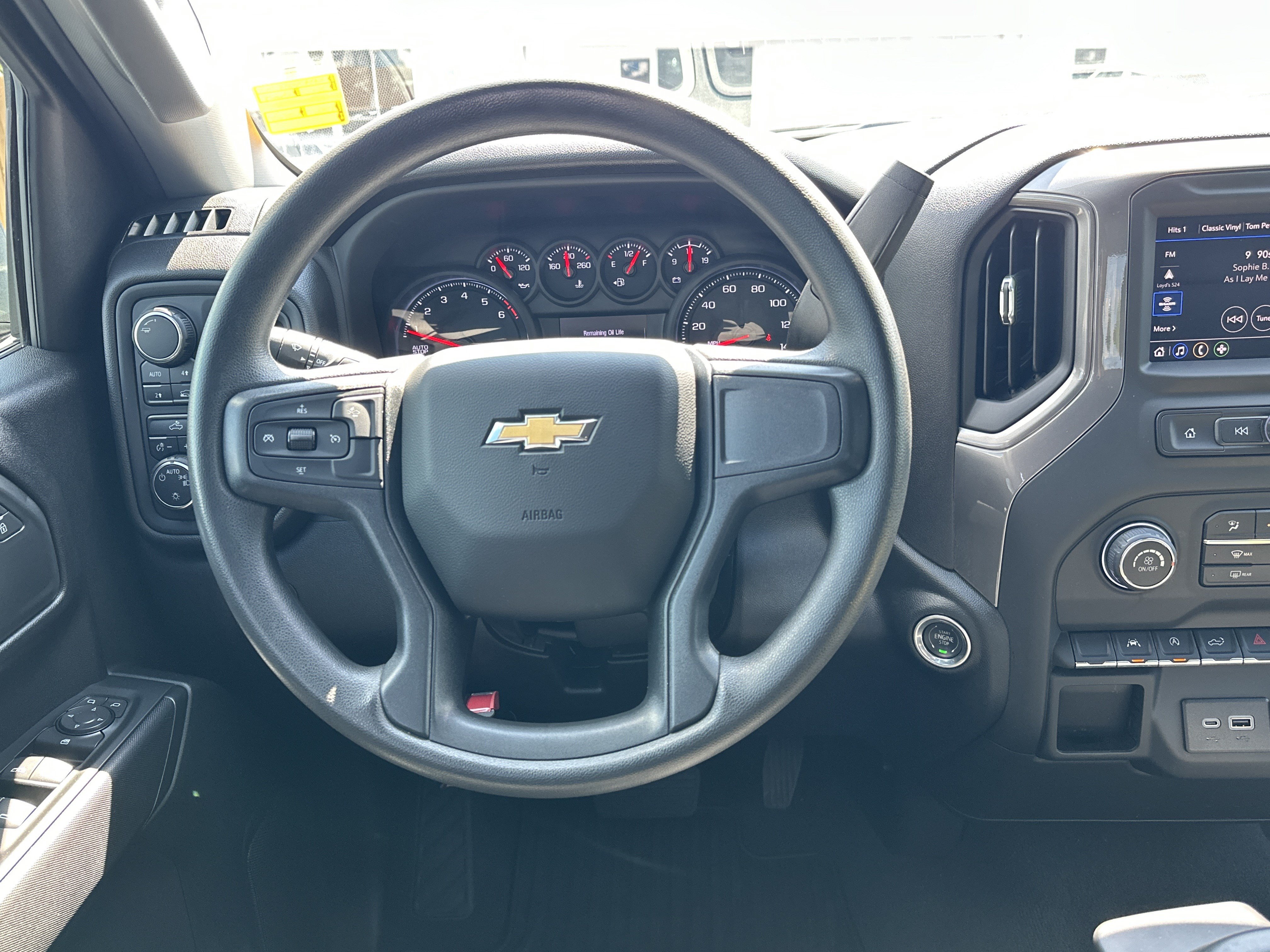 Used 2025 Chevrolet Silverado 1500 Custom w/ LPO, Dark Essentials Package AWD/4WD image 17