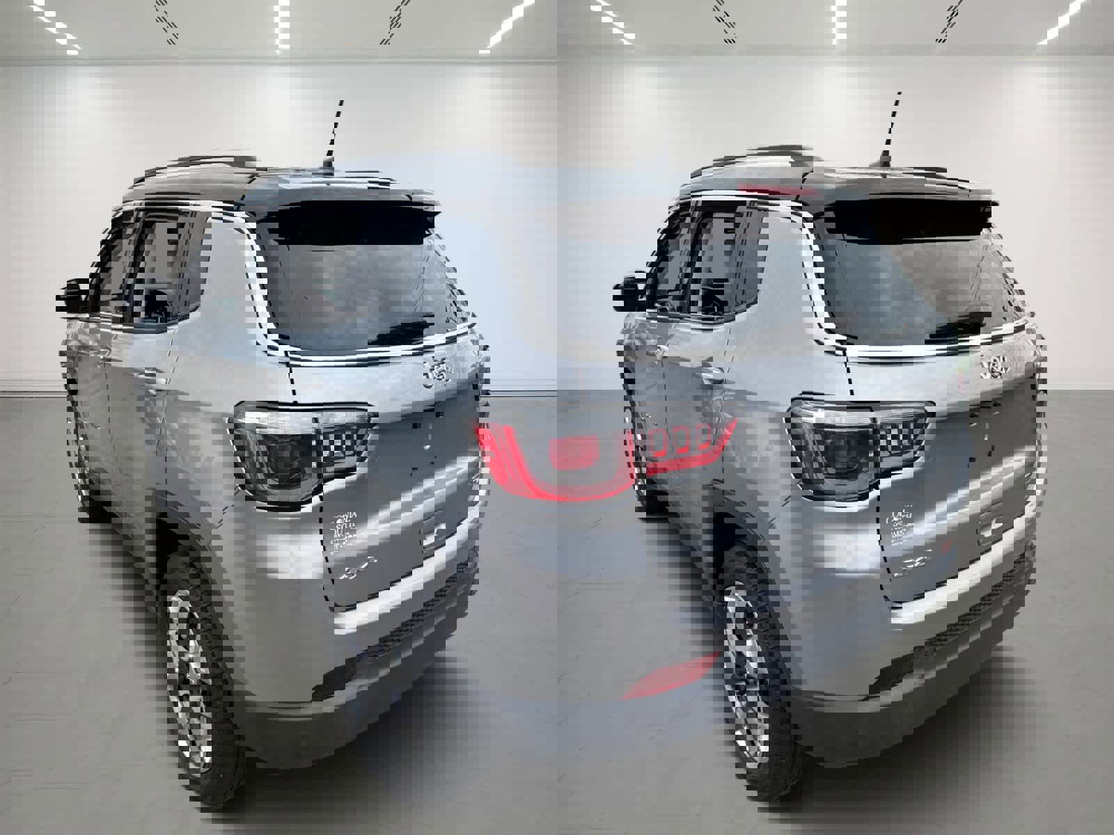 Used 2020 Jeep Compass Limited image 4