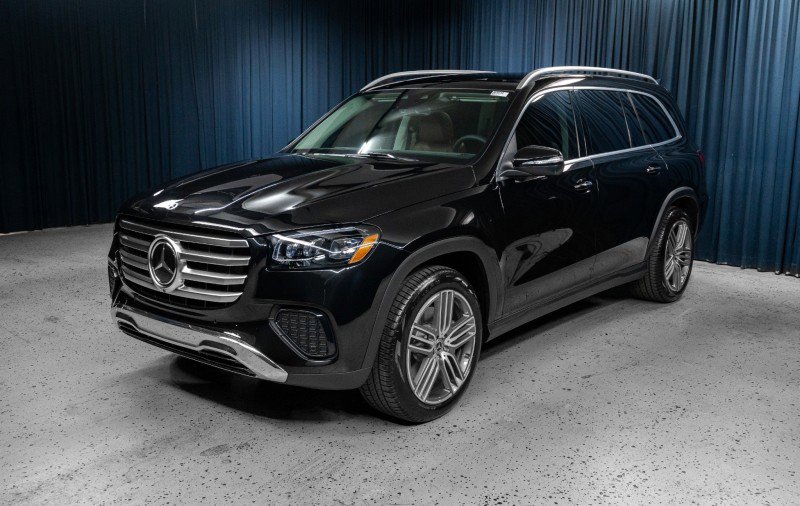 New 2026 Mercedes-Benz GLS 450 4MATIC image 1