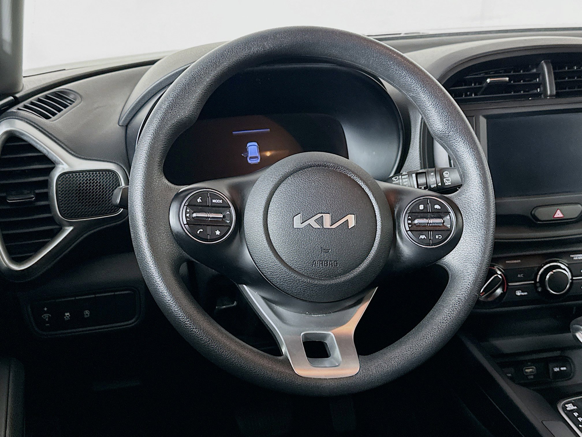 Used 2024 Kia Soul LX w/ Option Group 015 image 18