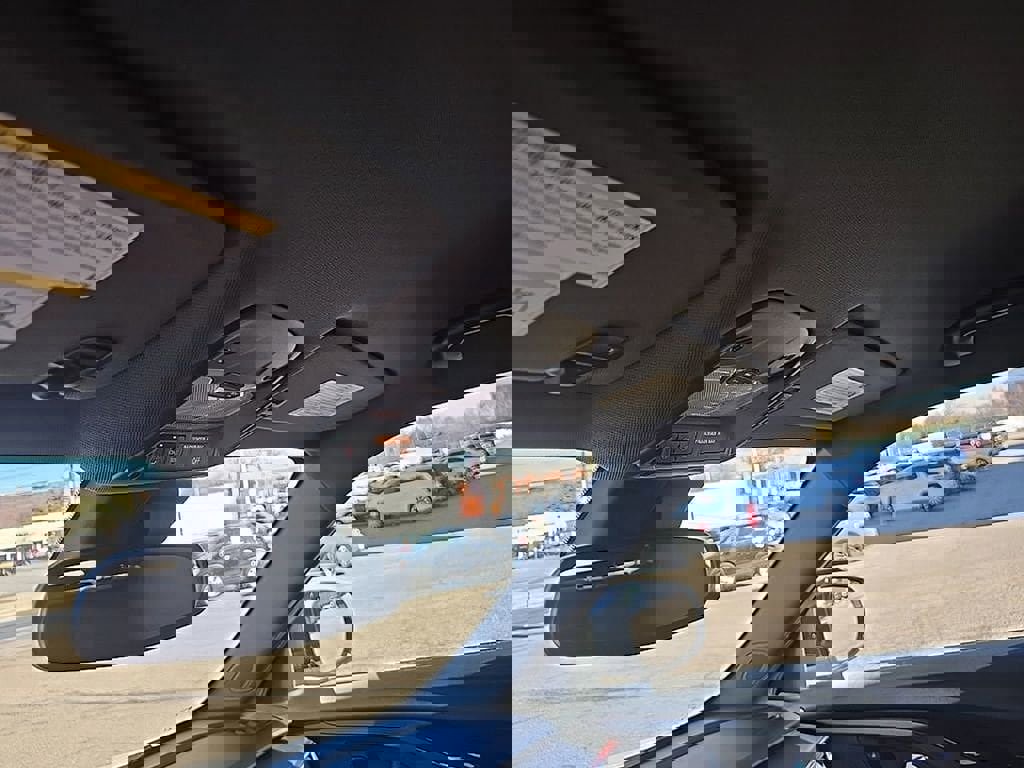 Used 2023 Chevrolet TrailBlazer RS w/ Convenience Package image 17